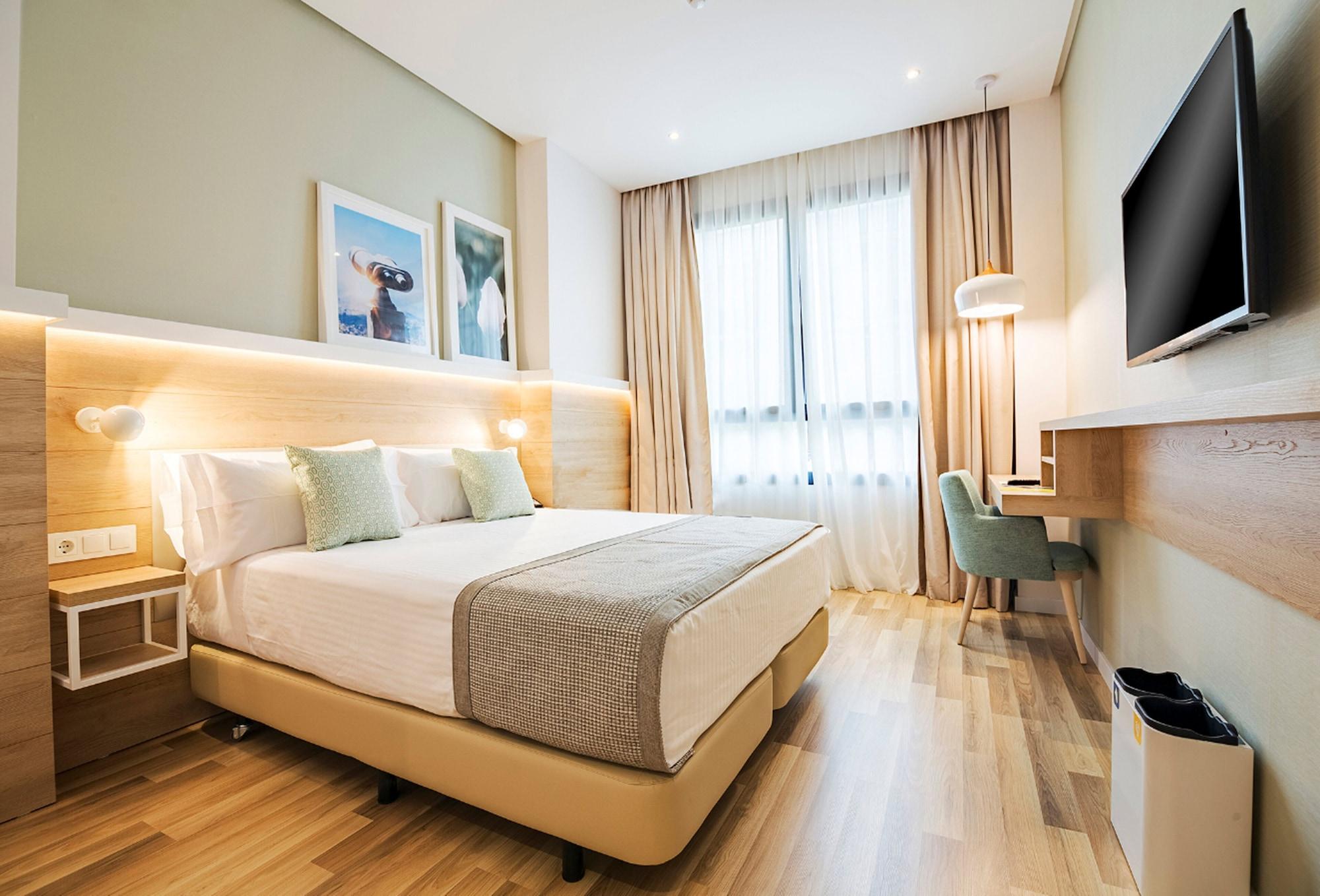 ซีที เดอะ โกลเดน โฮเทล บาร์เซโลนา Hotel ภายนอก รูปภาพ