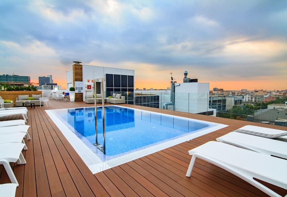 ซีที เดอะ โกลเดน โฮเทล บาร์เซโลนา Hotel ภายนอก รูปภาพ