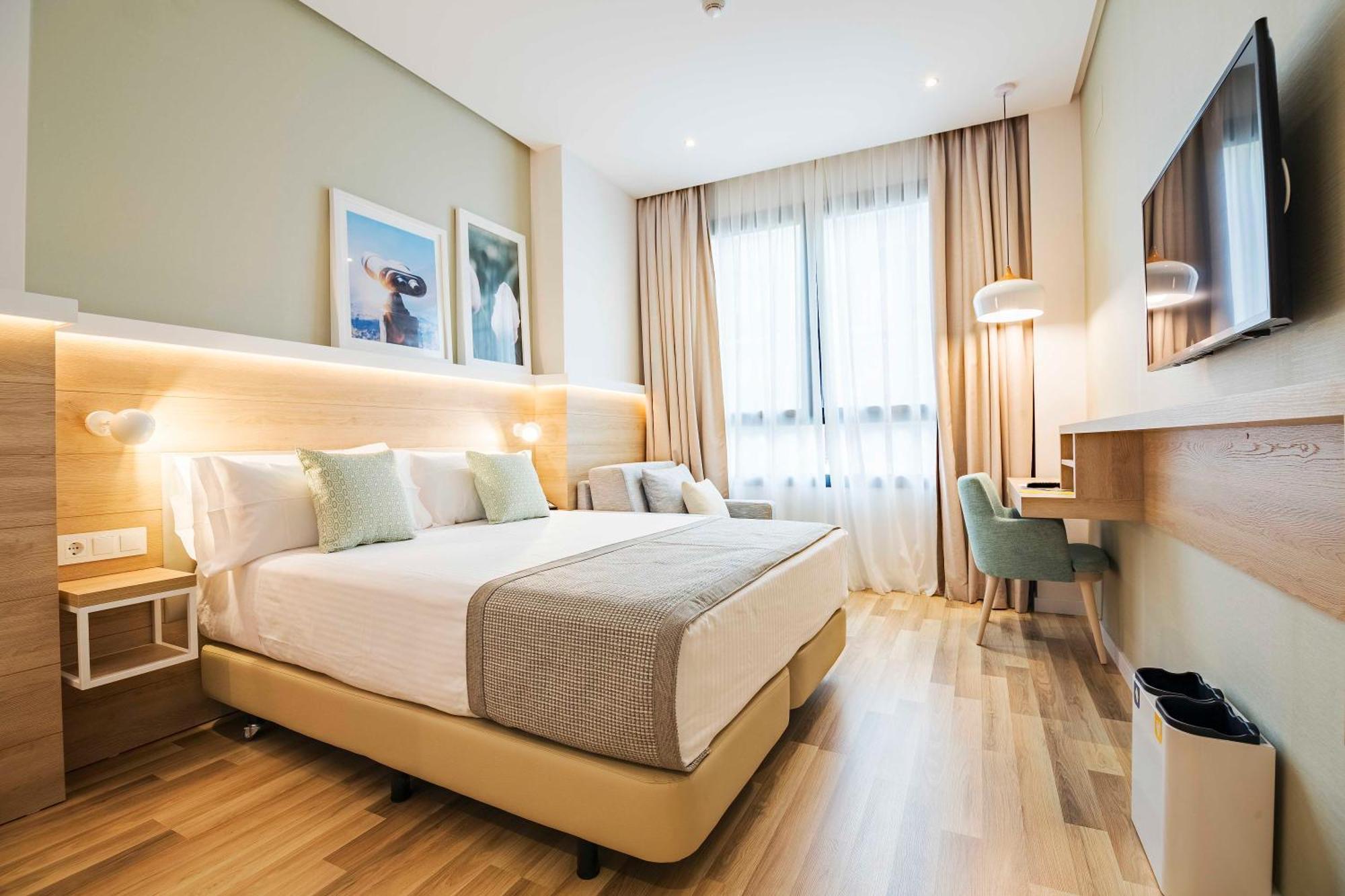 ซีที เดอะ โกลเดน โฮเทล บาร์เซโลนา Hotel ภายนอก รูปภาพ