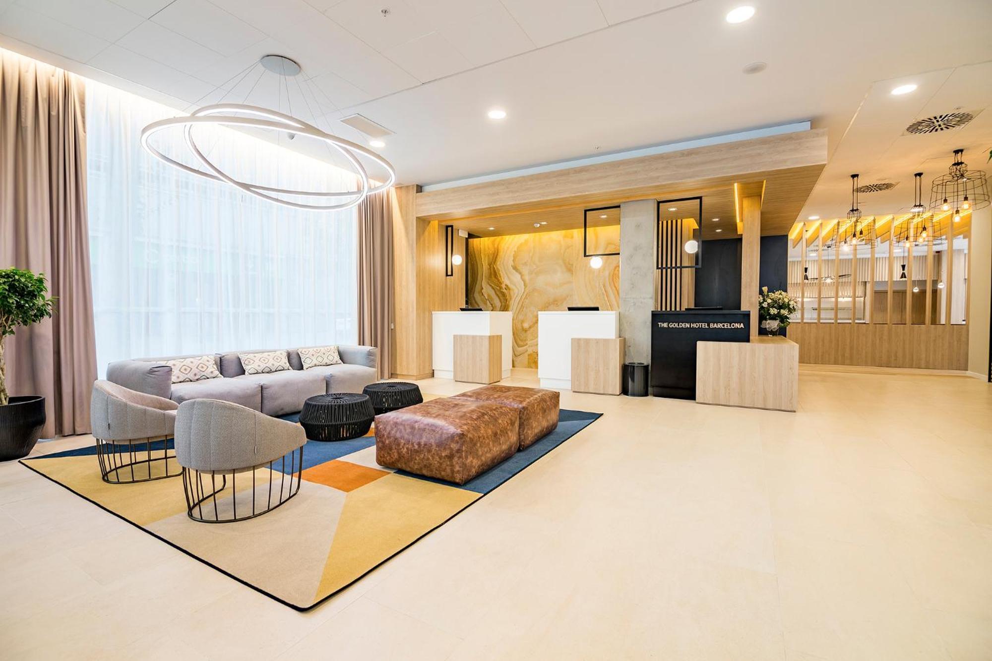 ซีที เดอะ โกลเดน โฮเทล บาร์เซโลนา Hotel ภายนอก รูปภาพ